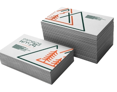 Detalle del canto coloreado de una tarjeta Triplex