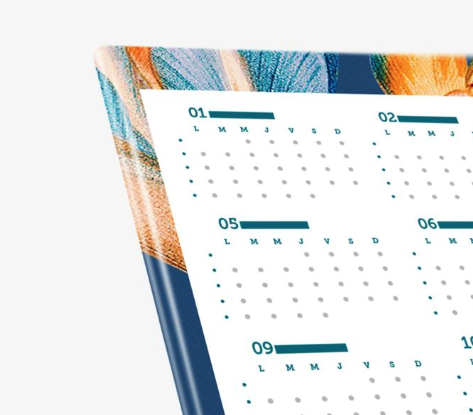 Detalle de soporte rígido de calendario contracolado