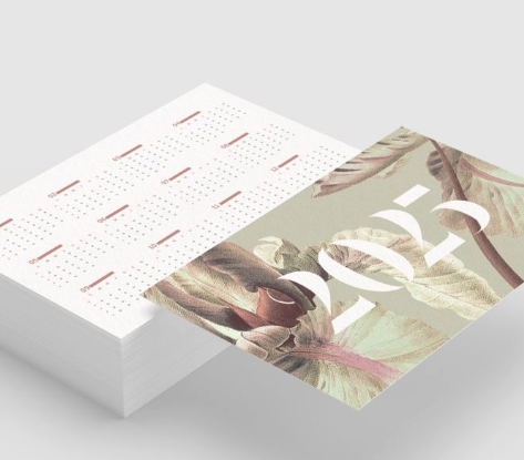 Detalle de acabado soft touch en hoja de calendario