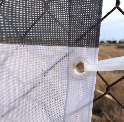 Lona microperforada Mesh en andamio de obra