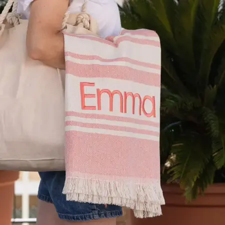 Toalla bordada con nombre